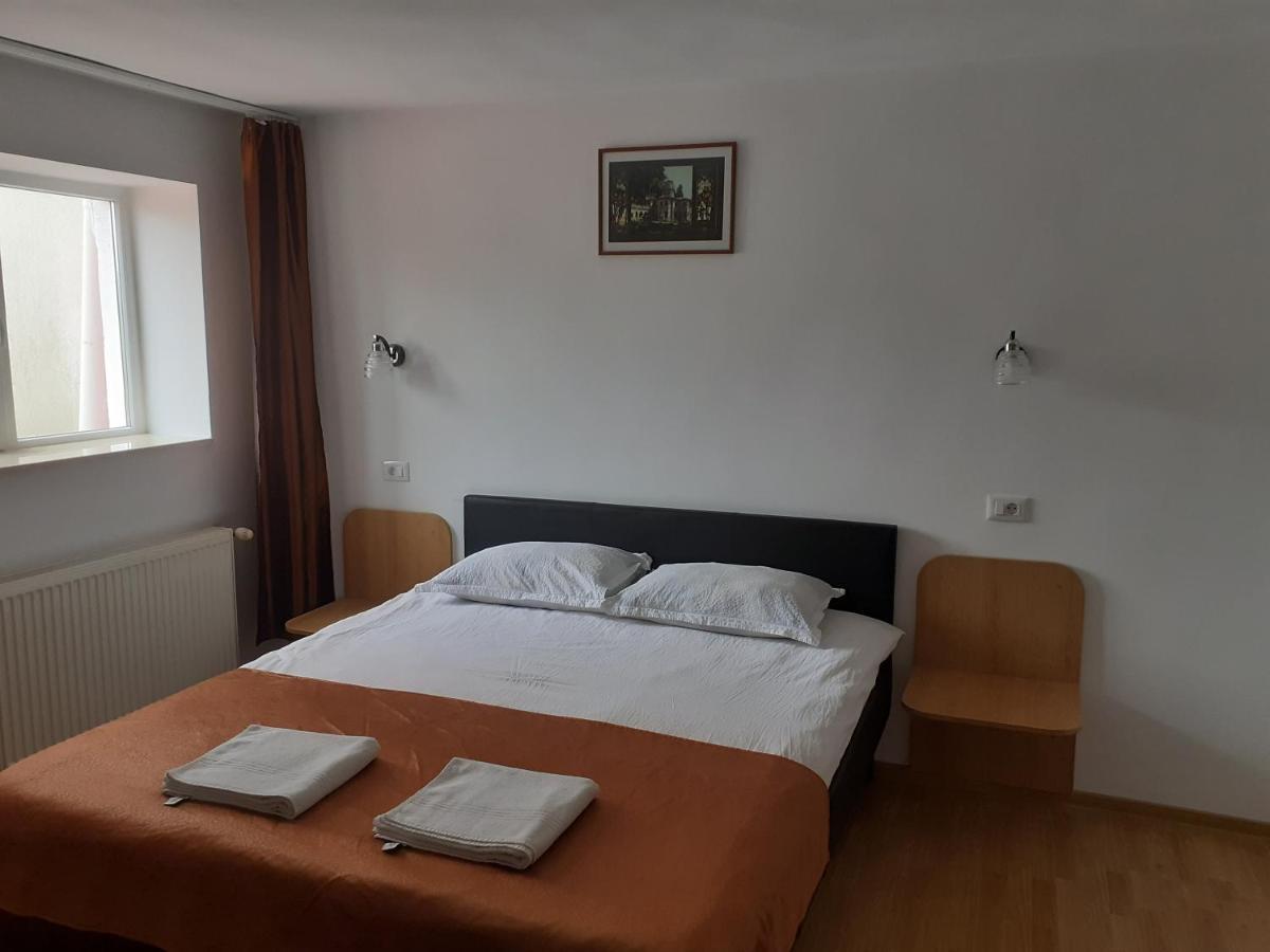 Casa Cionca Guest House Gilau Bagian luar foto
