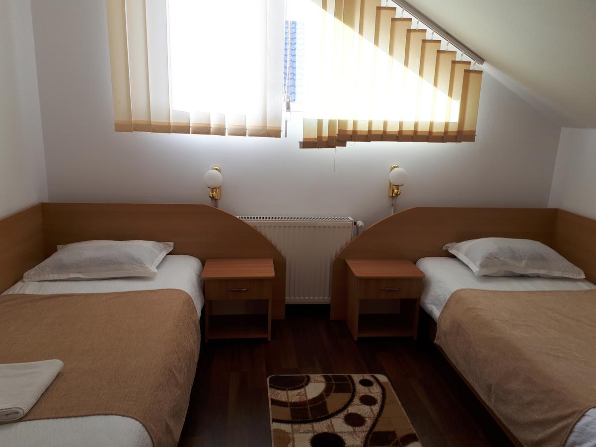 Casa Cionca Guest House Gilau Bagian luar foto